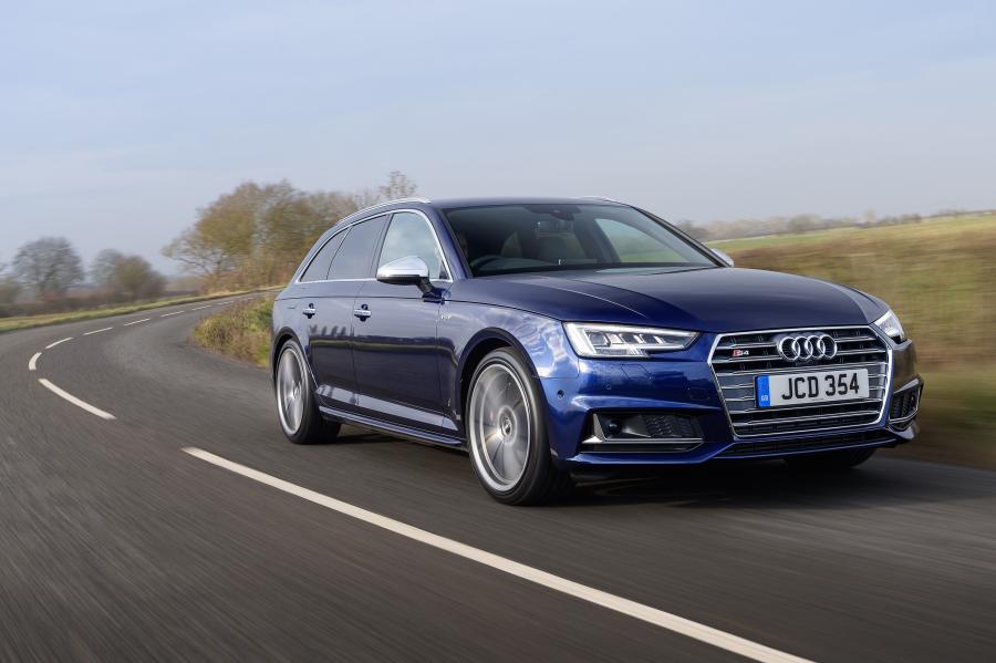  Audi S4 Avant (B9) 2017 года  (UK) (фото 17 из 31)
